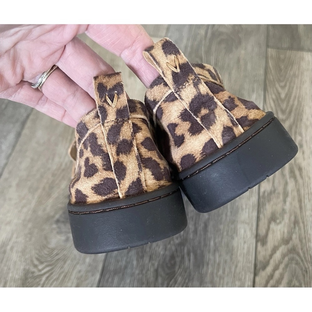 Sold!NWOB Vionic Uptown Tan Leather Suede Leopard Print 360 Flex Loafers Size 10 - Picture 9 of 12